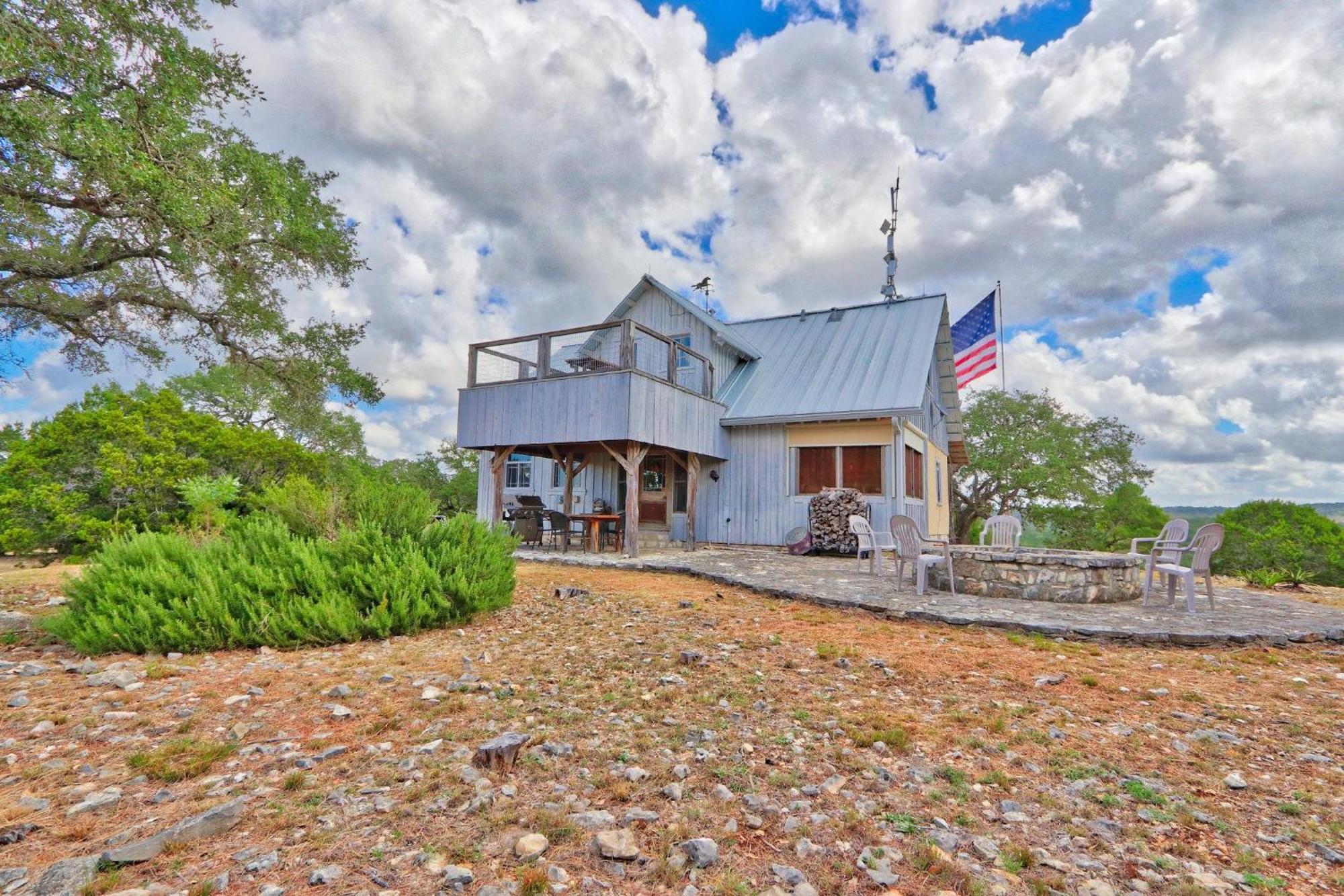 Log Cabin At Old Glory Ranch Wimberley Zewnętrze zdjęcie